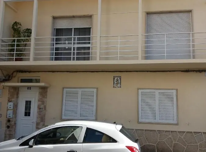 House Of Orchids With Patio