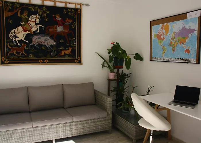 House Of Orchids With Patio 公寓